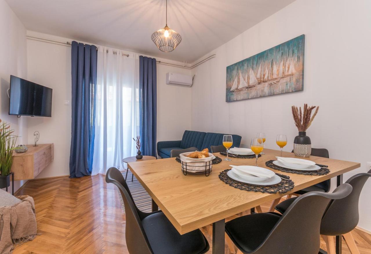 Apartmani A&M Biograd Na Moru Exteriör bild