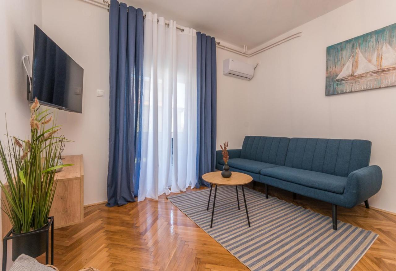 Apartmani A&M Biograd Na Moru Exteriör bild